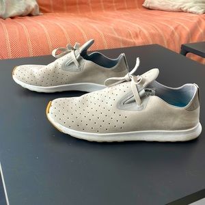 Native Moccasin 2.0 light grey - Barely Warn!